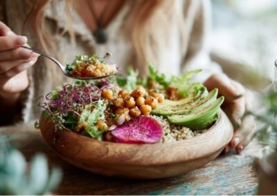 6 eating habits that protect strength into your 80s